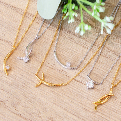 Solitaire Felicita Necklace