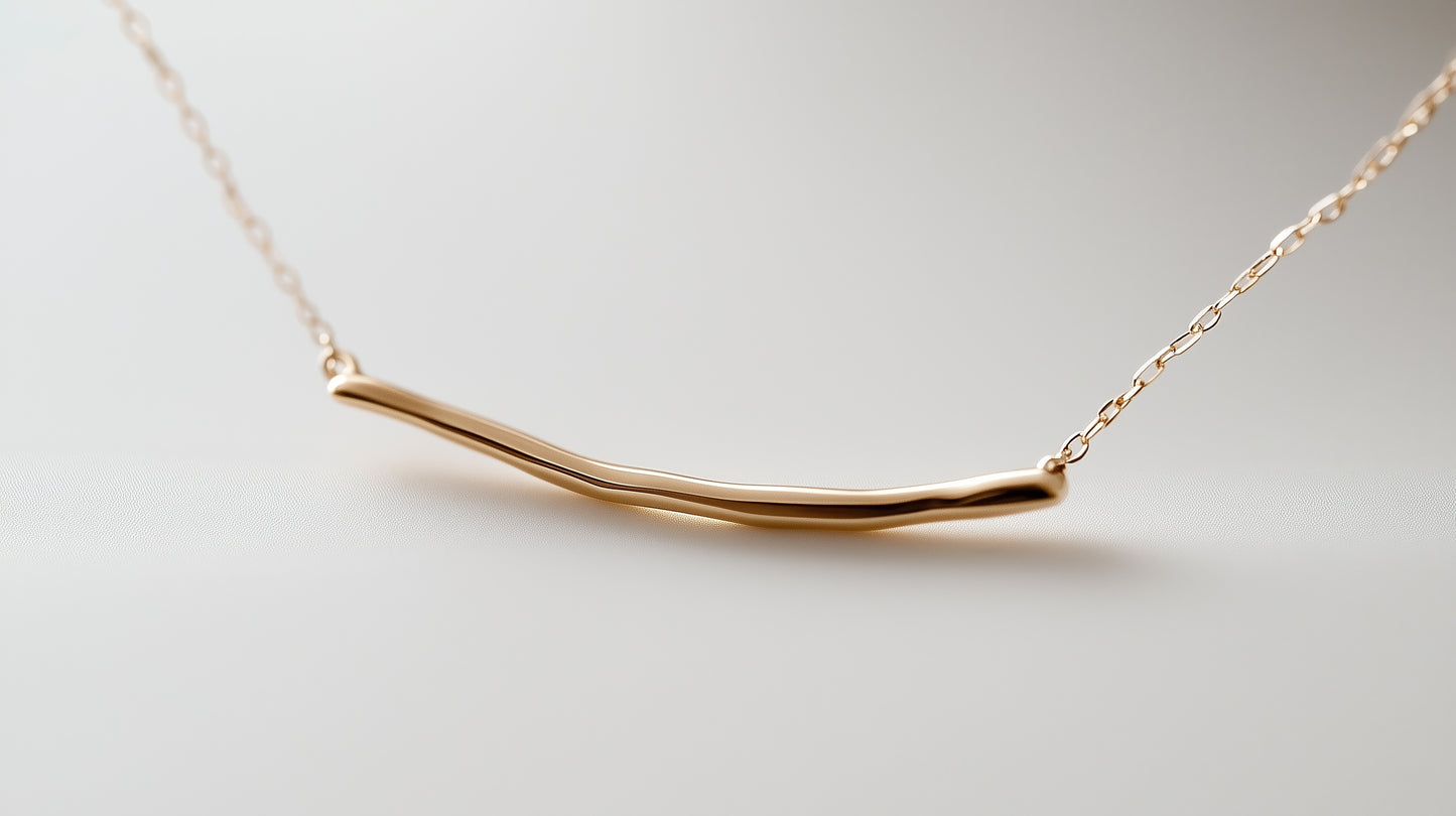 Curvati Pendant – Radiant Gold