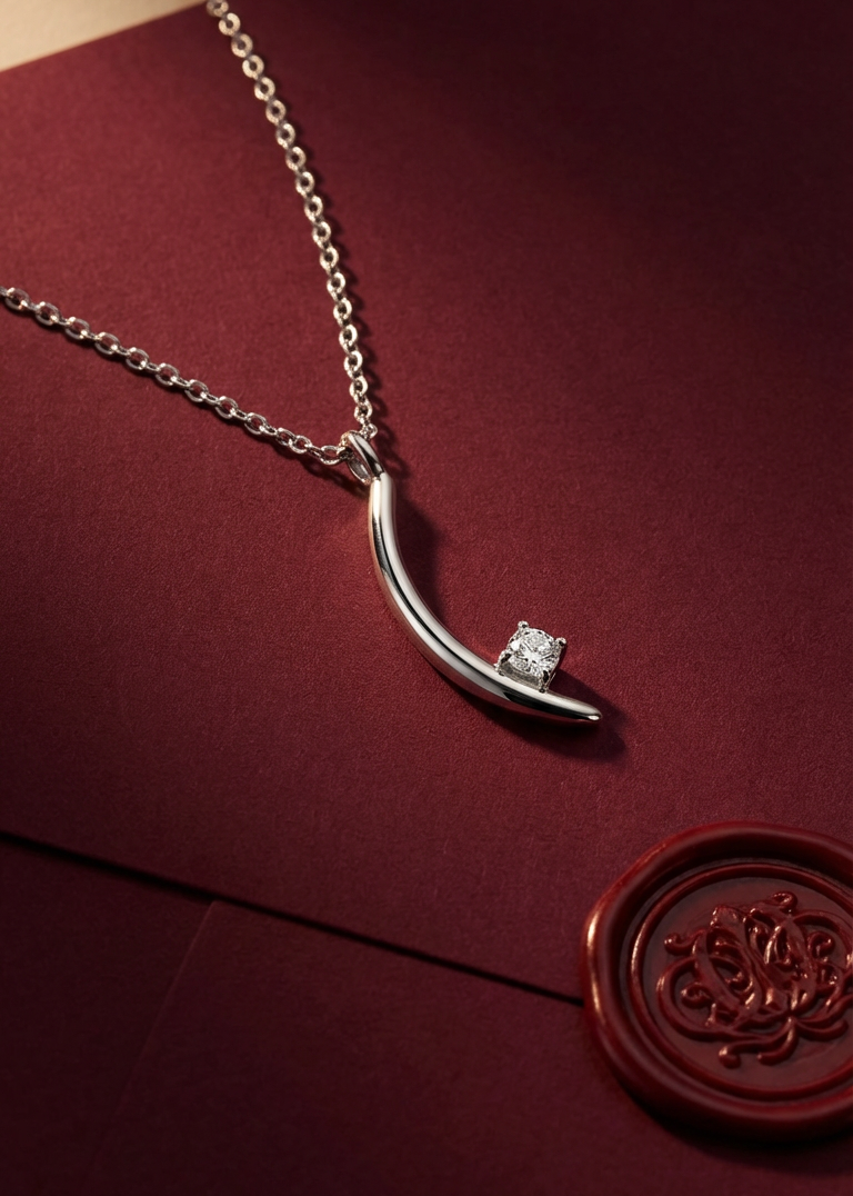 Signature Verana Necklace